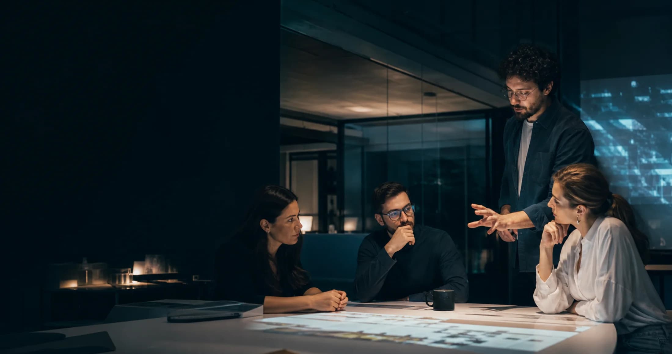 Team al lavoro su processi e soluzioni AI in uno studio Moovia